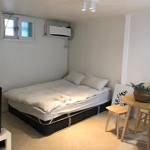 Hostel Rich House