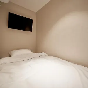 Life In Euljiro Capsule hotel