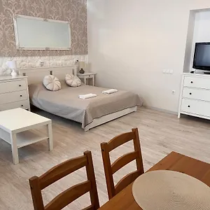 Apartament Pacsirta Apartmanhaz 