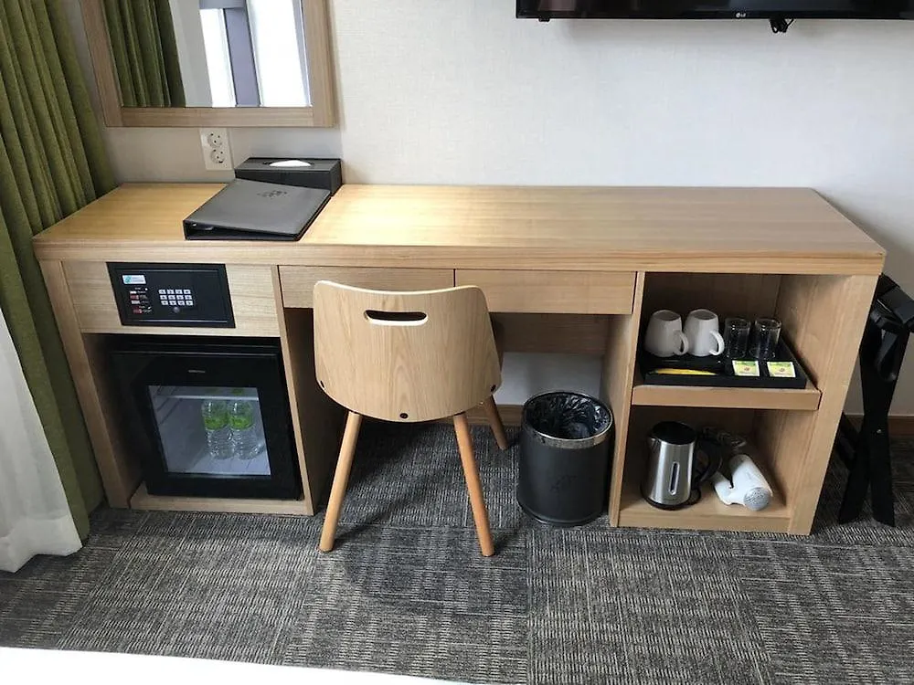 Dormy Inn Express Seoul Insadong 3*,